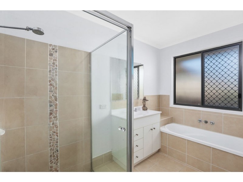 1/62 Pembridge Circuit, Urraween QLD 4655