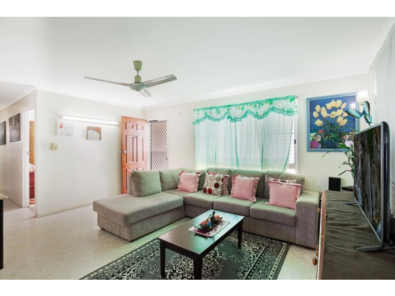 48 Hansen Street, Urangan QLD 4655