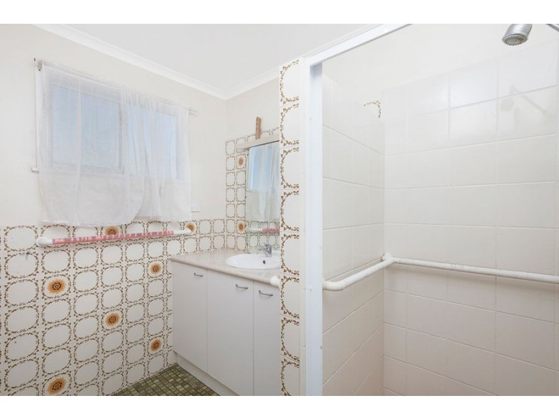 48 Hansen Street, Urangan QLD 4655