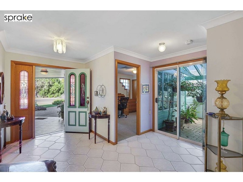 5 Oceanview Street, Point Vernon QLD 4655