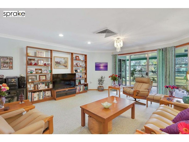 5 Oceanview Street, Point Vernon QLD 4655