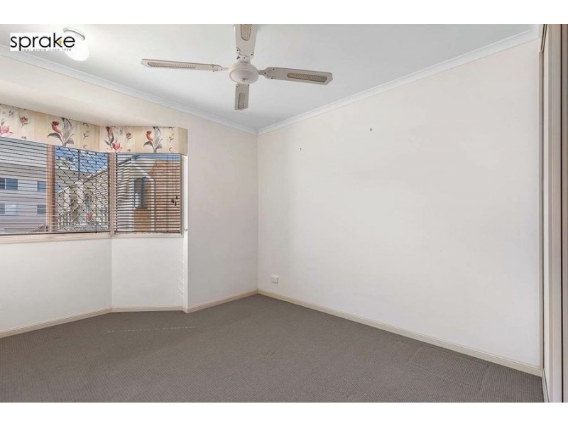 2/7 Hervey Street, Scarness QLD 4655