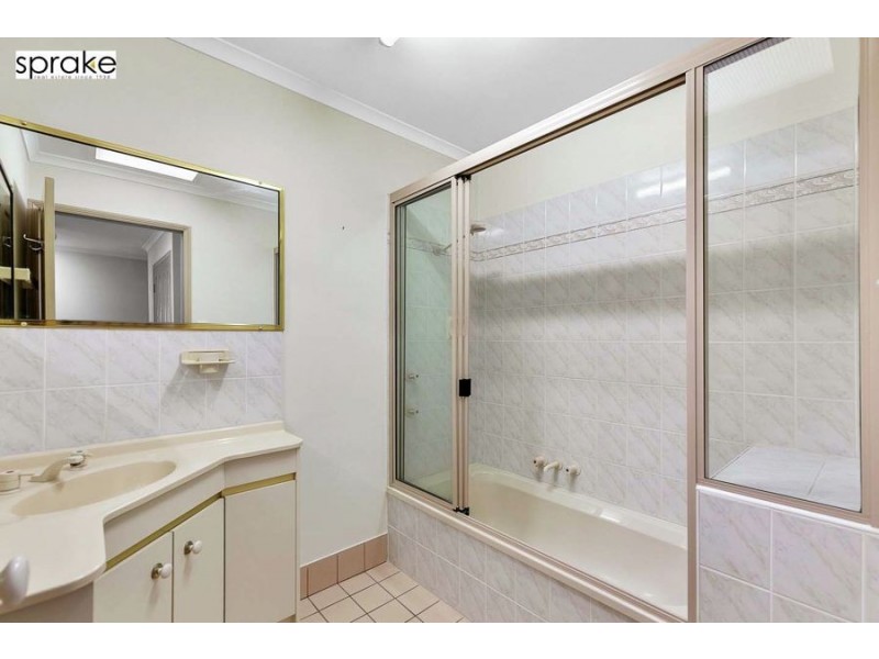 2/7 Hervey Street, Scarness QLD 4655