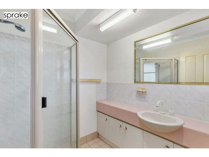 2/7 Hervey Street, Scarness QLD 4655