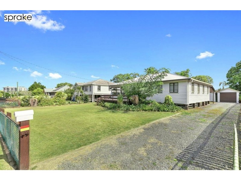 224 Esplanade, Pialba QLD 4655