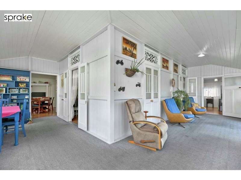 224 Esplanade, Pialba QLD 4655