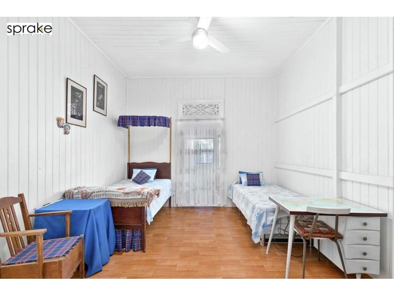 224 Esplanade, Pialba QLD 4655