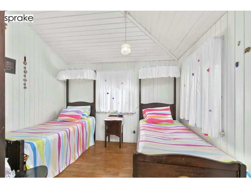 224 Esplanade, Pialba QLD 4655