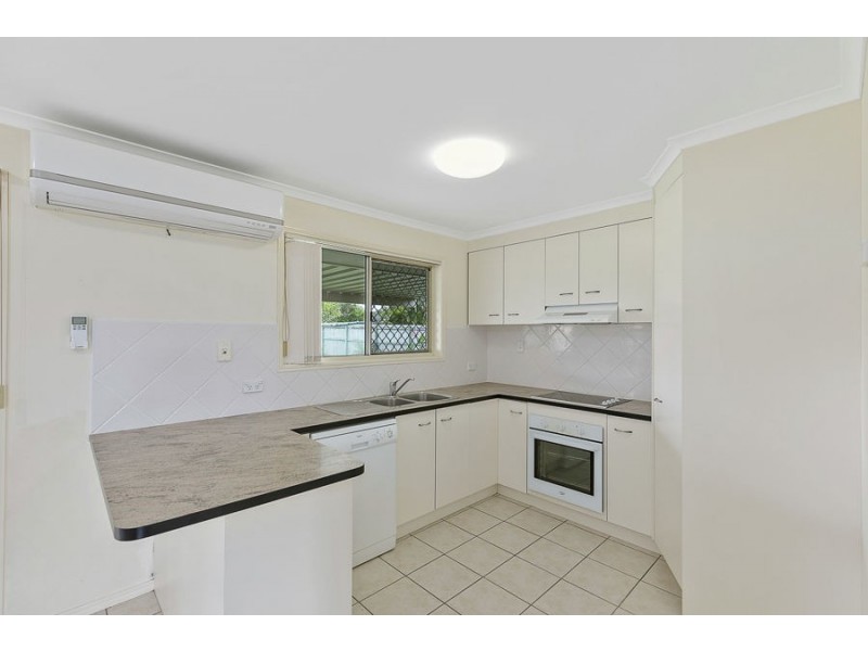 6 Kestrel Court, Eli Waters QLD 4655