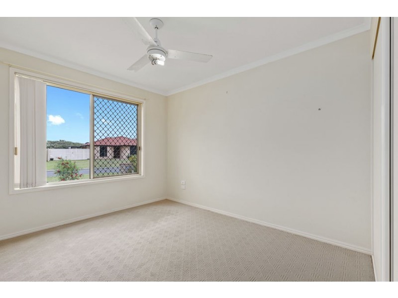6 Kestrel Court, Eli Waters QLD 4655