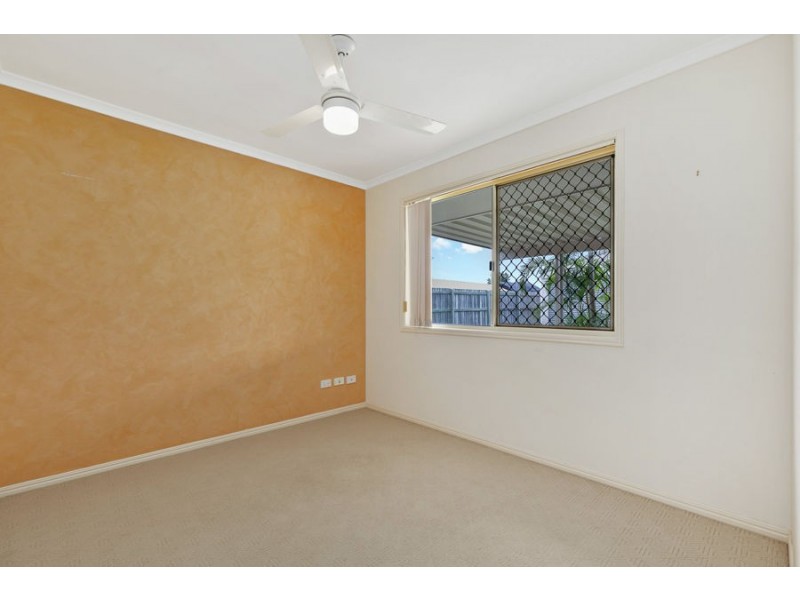 6 Kestrel Court, Eli Waters QLD 4655