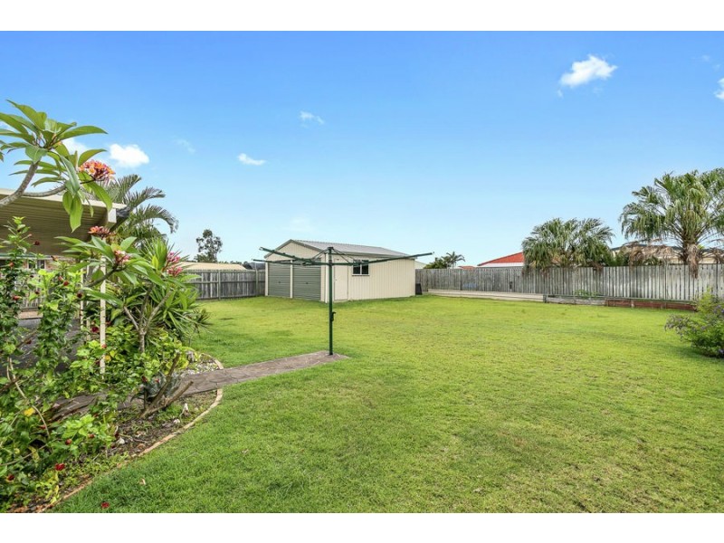 6 Kestrel Court, Eli Waters QLD 4655
