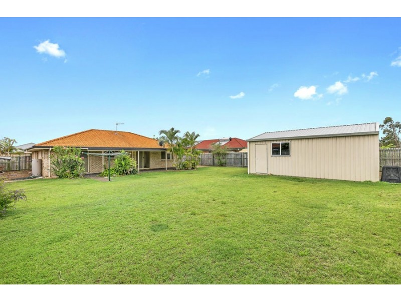 6 Kestrel Court, Eli Waters QLD 4655