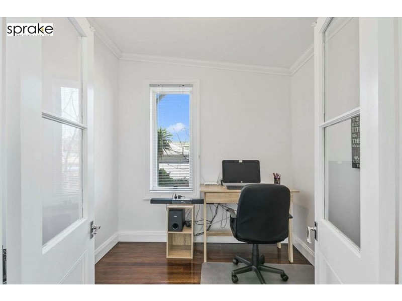 34 Robert Street, Torquay QLD 4655