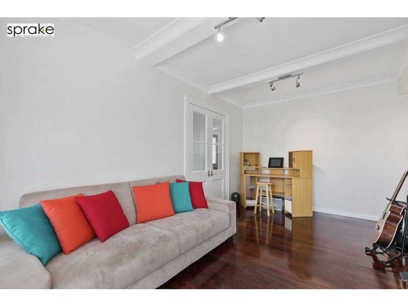 34 Robert Street, Torquay QLD 4655