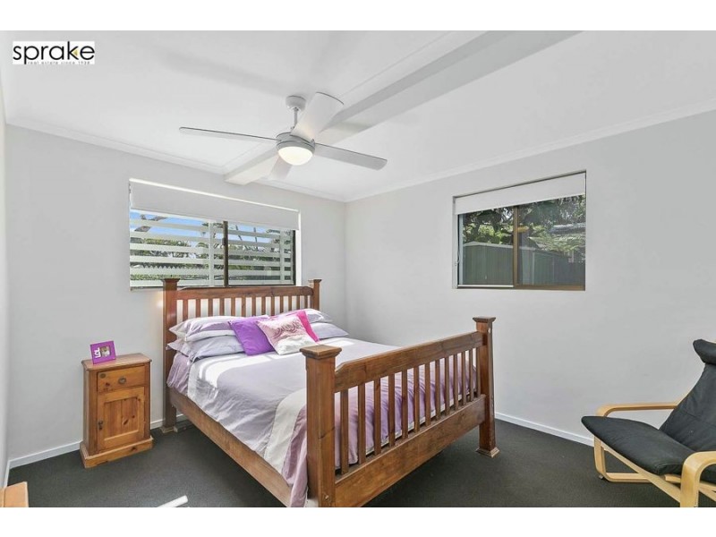 34 Robert Street, Torquay QLD 4655