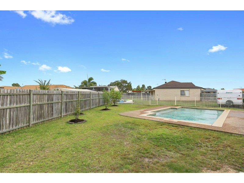 6 Sirius Court, Eli Waters QLD 4655