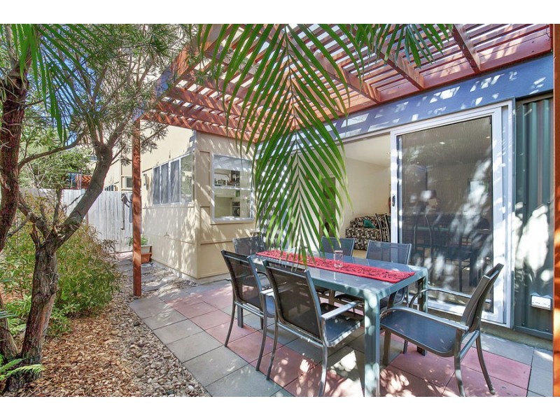 53/136 Pulgul Street, Urangan QLD 4655