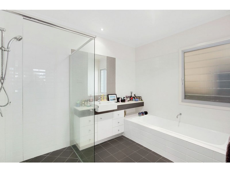 53/136 Pulgul Street, Urangan QLD 4655