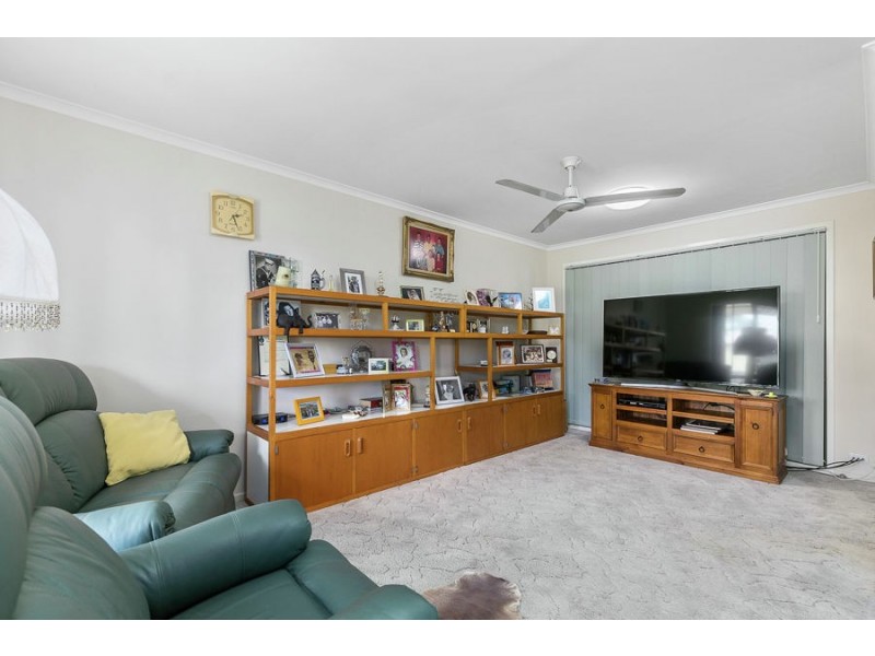 54 Wattle Street, Point Vernon QLD 4655