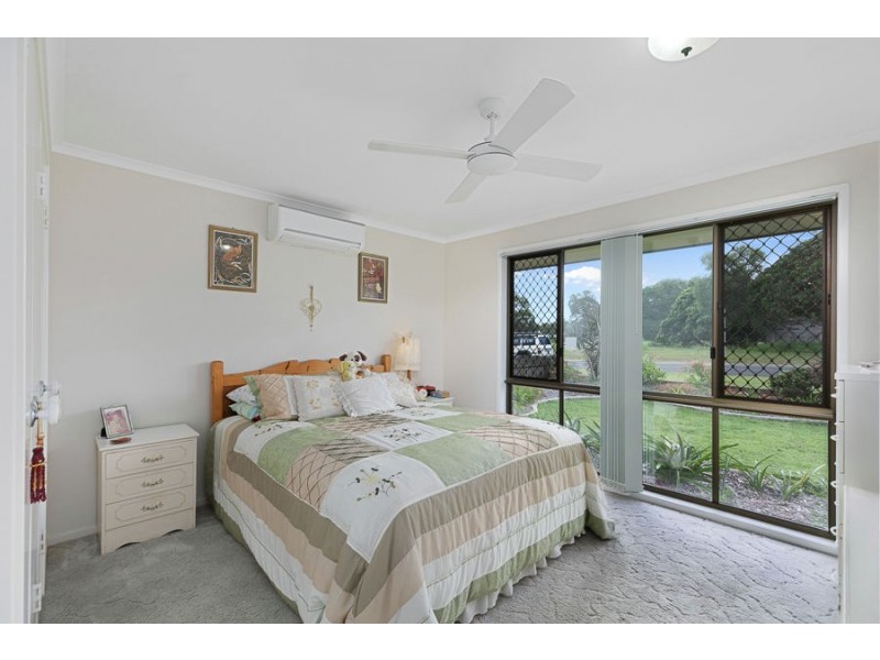 54 Wattle Street, Point Vernon QLD 4655