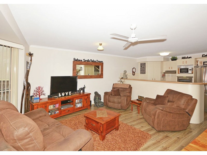 4/7 Hervey Street, Scarness QLD 4655