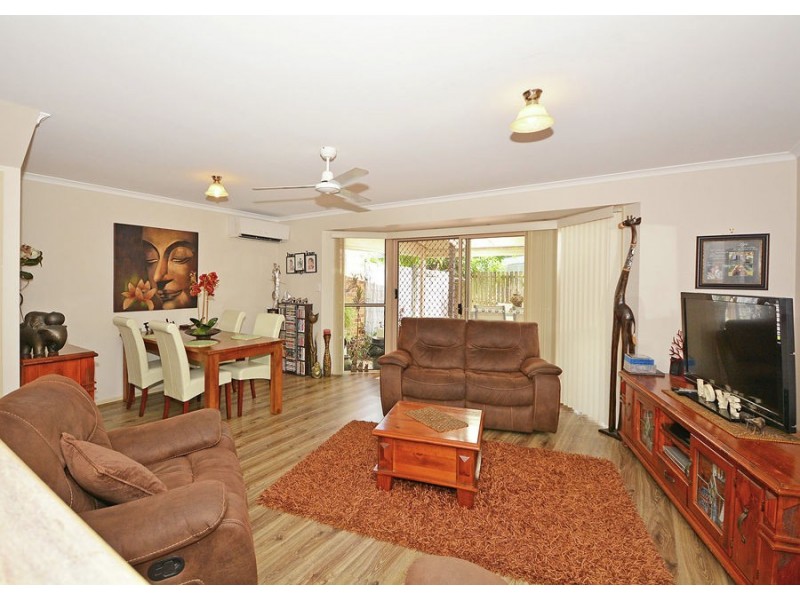 4/7 Hervey Street, Scarness QLD 4655