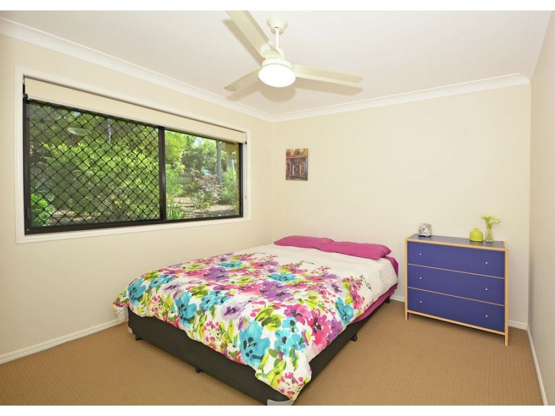 24 Parraweena Court, Point Vernon QLD 4655