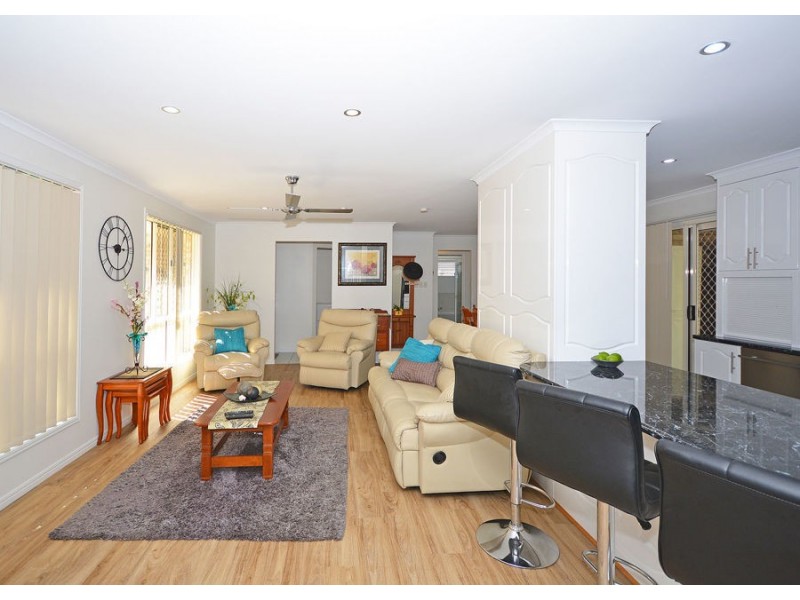 25 Wedge Street, Urraween QLD 4655