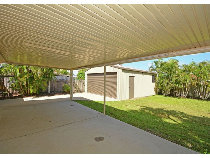 23 Michelle Drive, Point Vernon QLD 4655