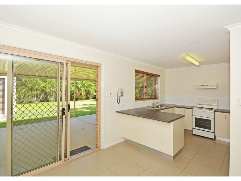 23 Michelle Drive, Point Vernon QLD 4655