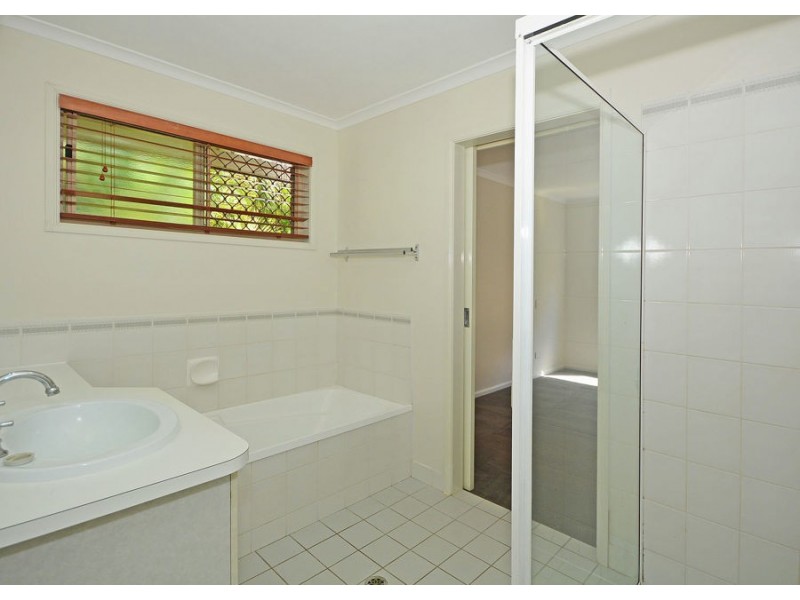 23 Michelle Drive, Point Vernon QLD 4655