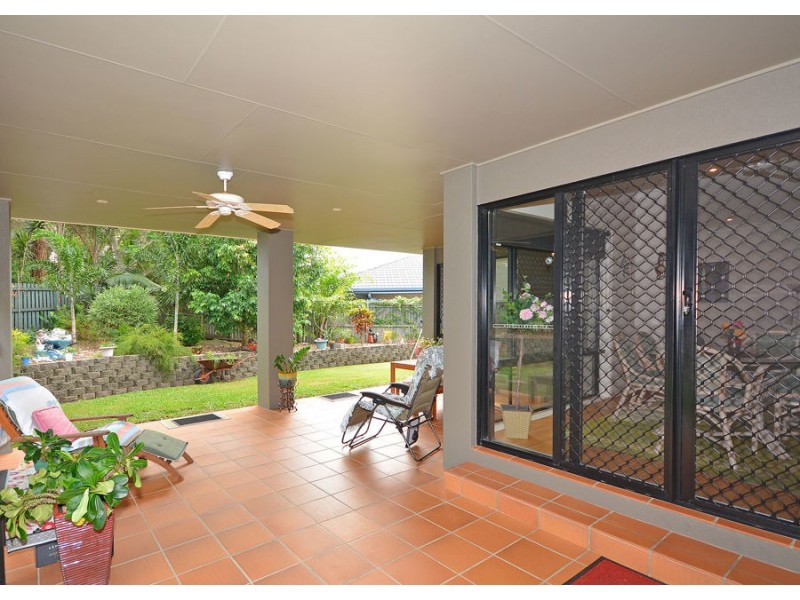 9 Montrose Close, Point Vernon QLD 4655