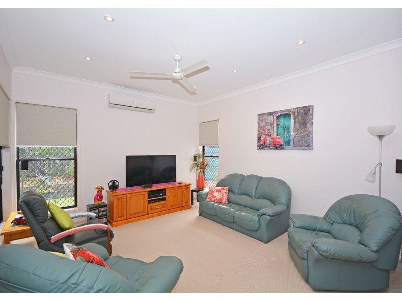 9 Montrose Close, Point Vernon QLD 4655