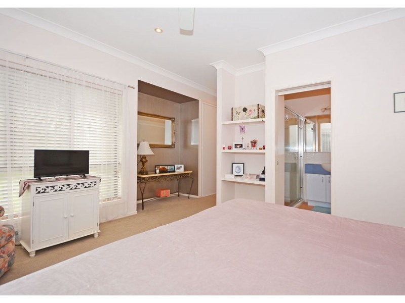 9 Montrose Close, Point Vernon QLD 4655