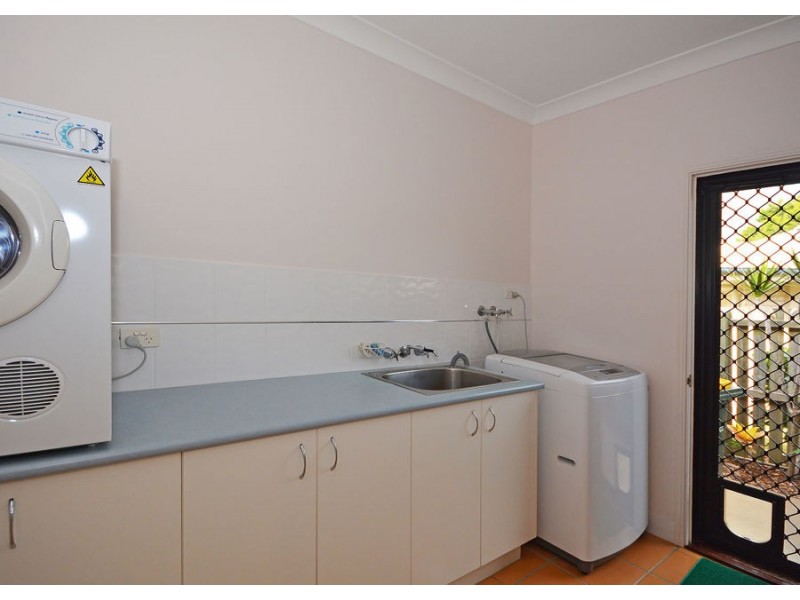 9 Montrose Close, Point Vernon QLD 4655