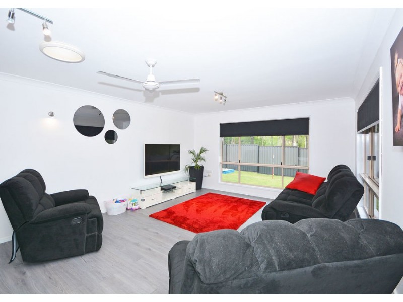 1 Greenway Drive, Pialba QLD 4655