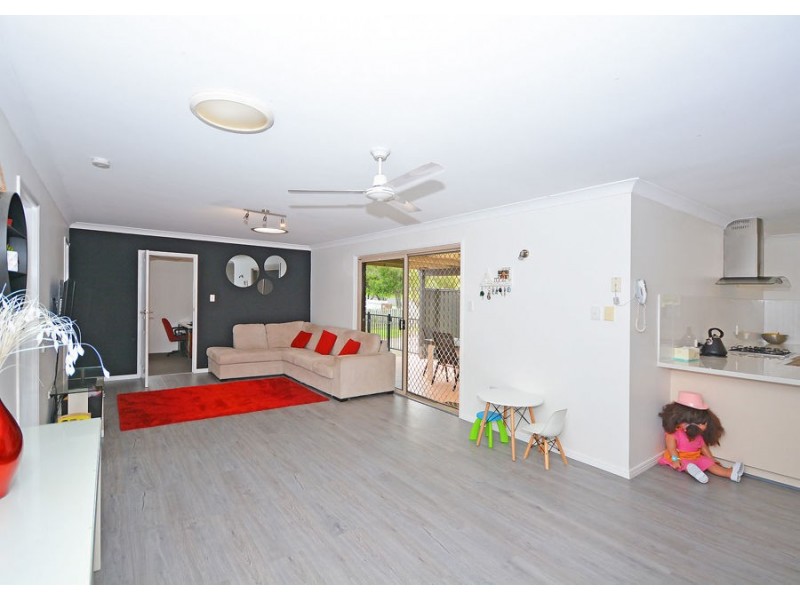 1 Greenway Drive, Pialba QLD 4655