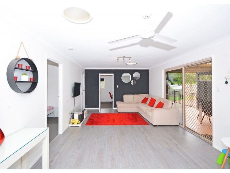1 Greenway Drive, Pialba QLD 4655