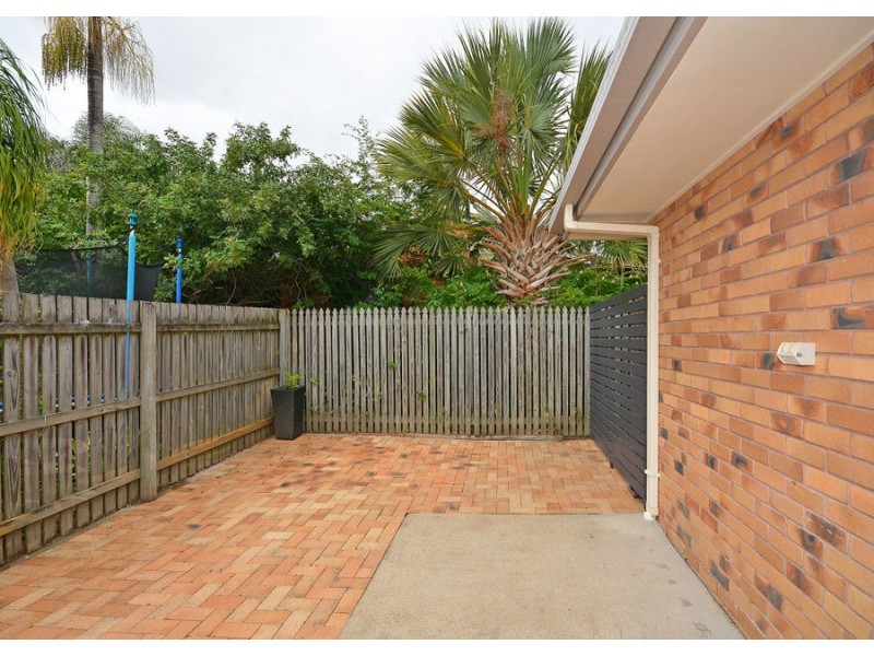 1 Greenway Drive, Pialba QLD 4655