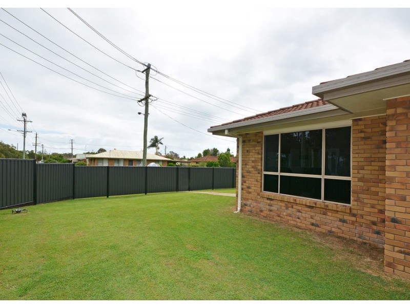 1 Greenway Drive, Pialba QLD 4655