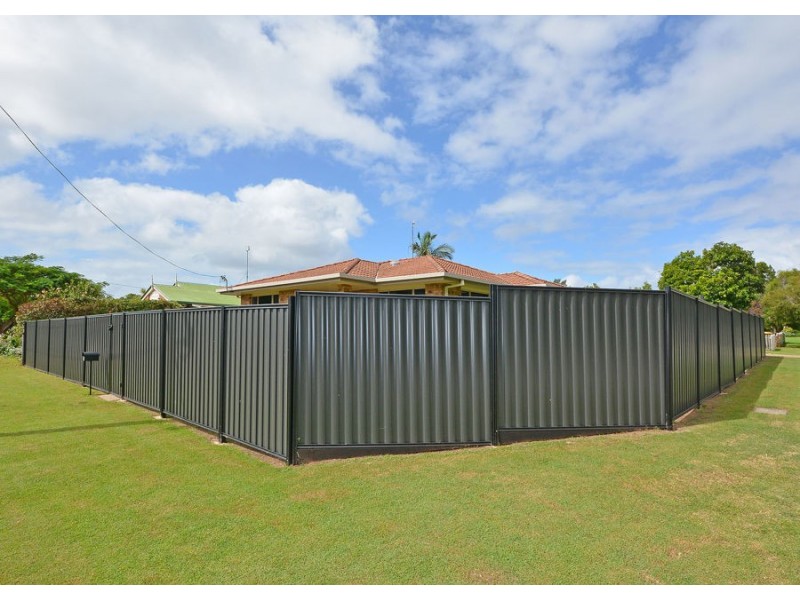 1 Greenway Drive, Pialba QLD 4655