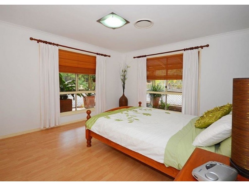 62 Lord Street, Sunshine Acres QLD 4655