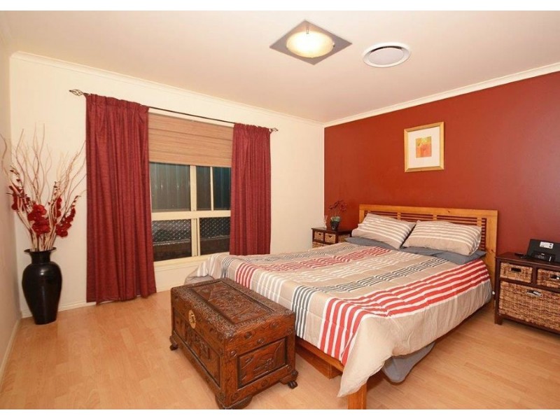 62 Lord Street, Sunshine Acres QLD 4655