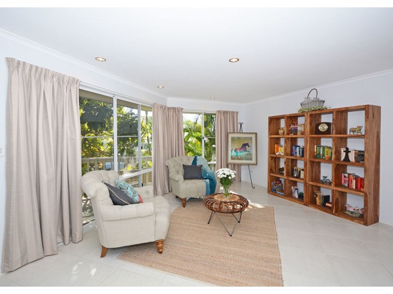 4 Tudor Avenue, Urraween QLD 4655