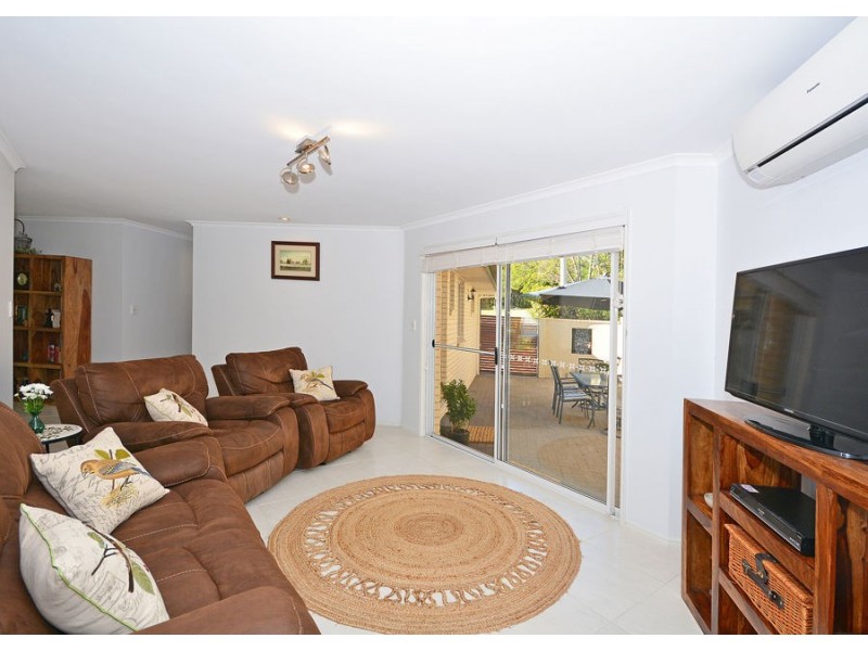 4 Tudor Avenue, Urraween QLD 4655