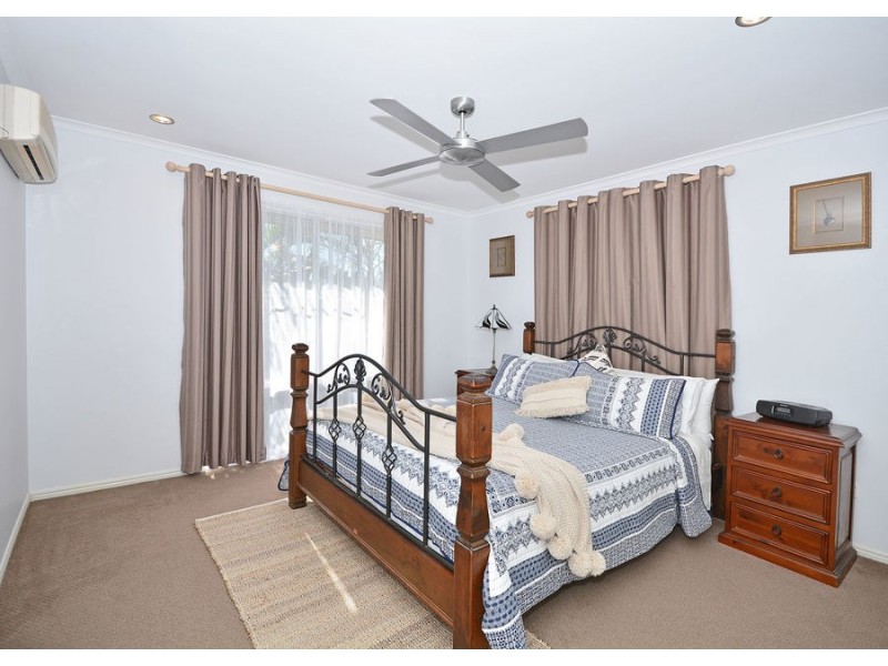 4 Tudor Avenue, Urraween QLD 4655