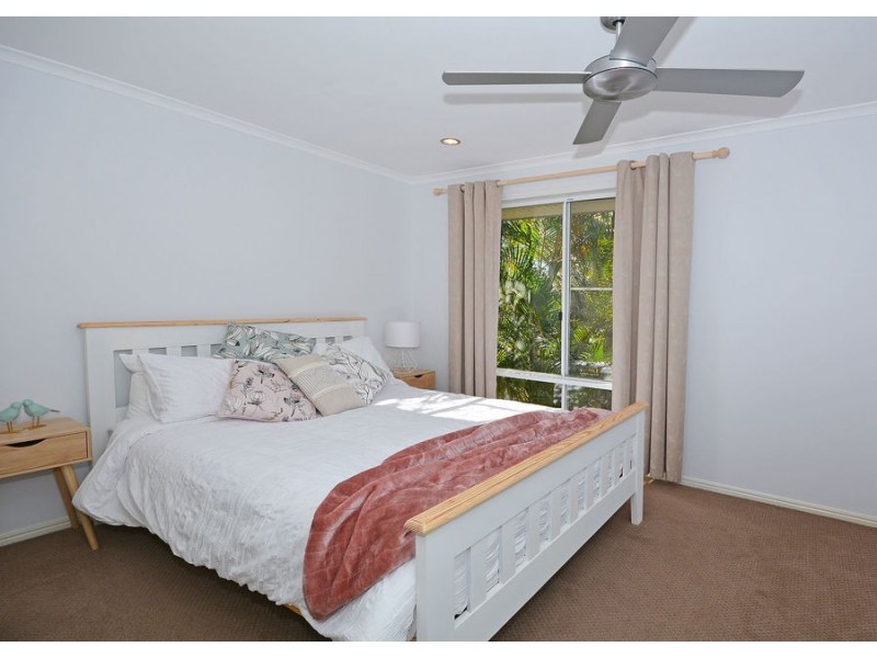 4 Tudor Avenue, Urraween QLD 4655