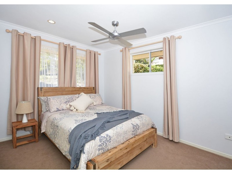 4 Tudor Avenue, Urraween QLD 4655