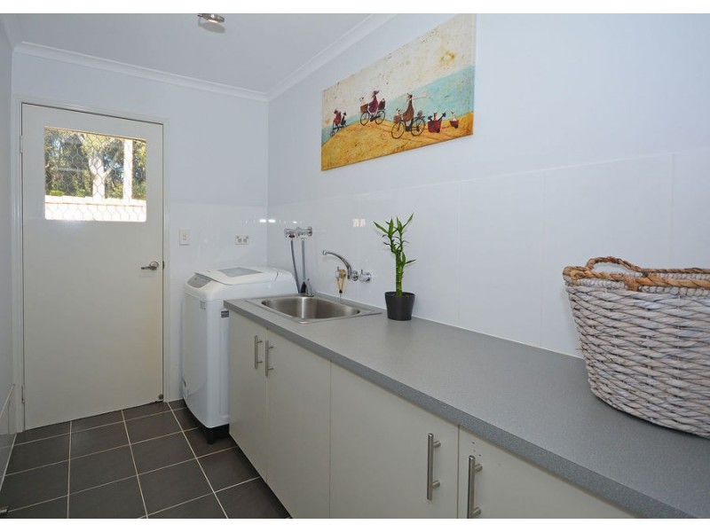 4 Tudor Avenue, Urraween QLD 4655